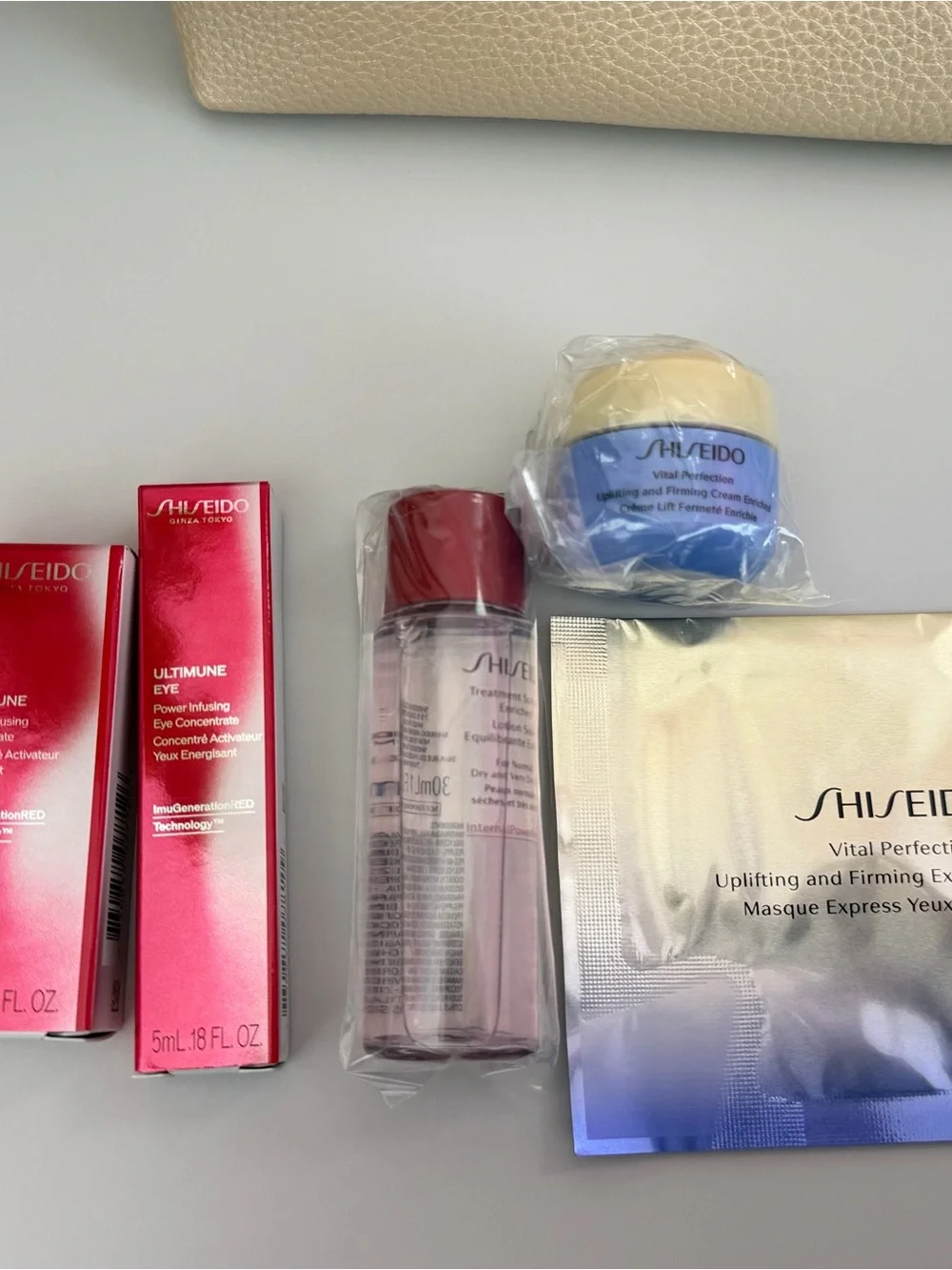 7 pc - Shiseido Beauty Set (one set) New